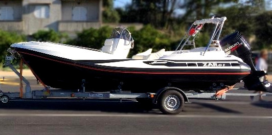 <<< VENDUTO >>> Bellissimo Zar 61 + 175Hp Suzuki 4T + Carrello<br><a href=dettaglio.aspx?Id=126 >VAI ALLA SCHEDA</a>